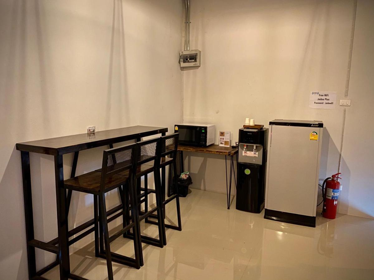 Jaidee Cafe & Hostel Chiangrai Ban Fang Min Exterior foto